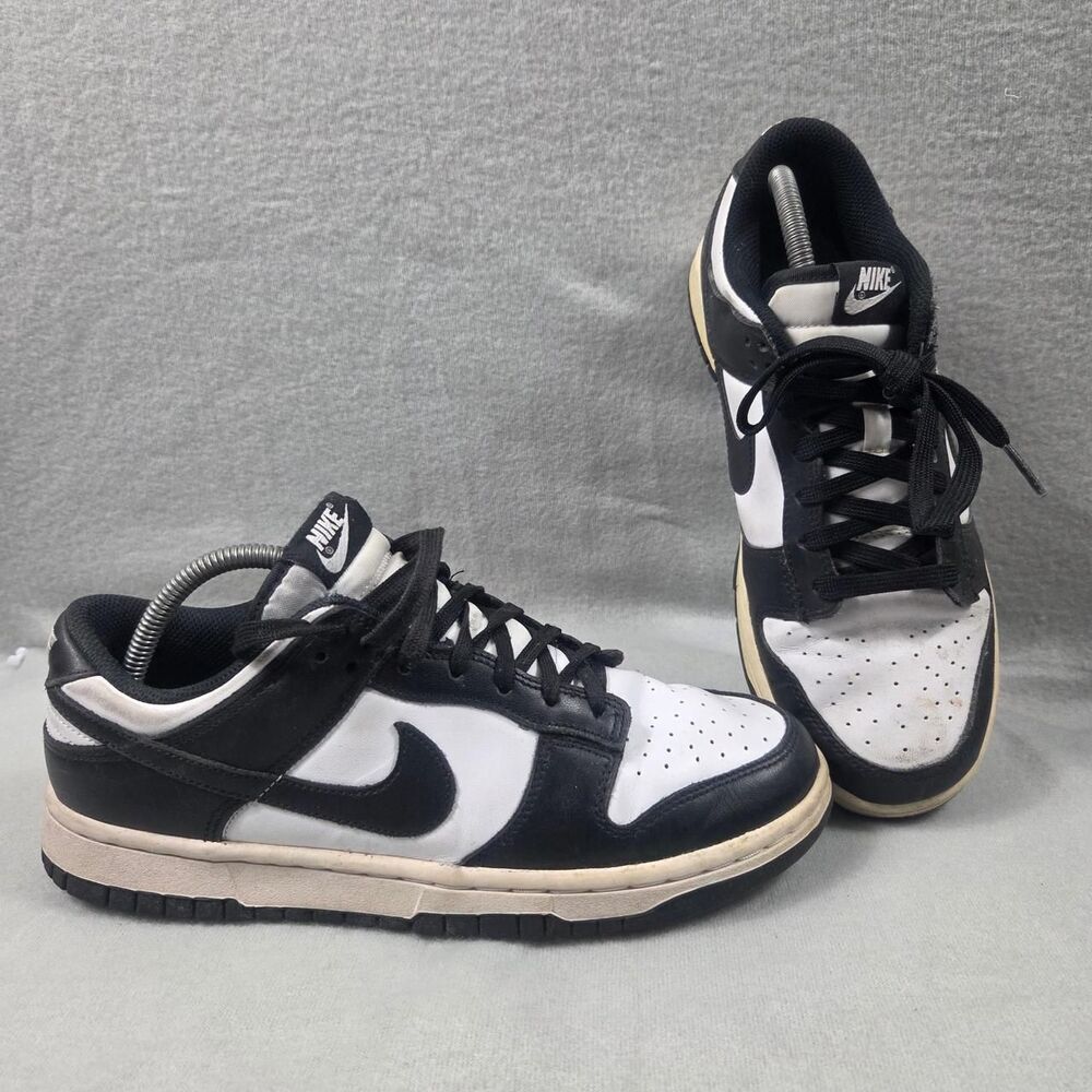Nike Men's Black and White Trainers